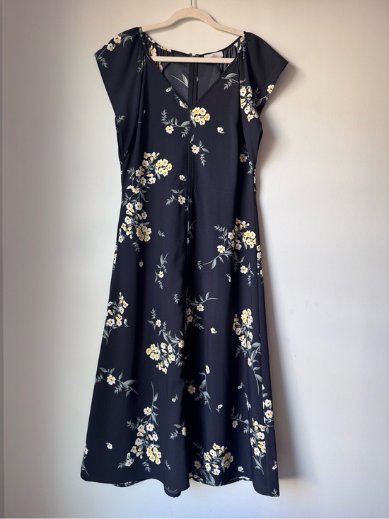 LOFT Dresses & Skirts - LOFT outlet Black Tea Length Dress with Yellow Floral Print
